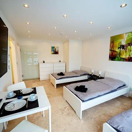 Work & Penthouse In * Ahrensburg