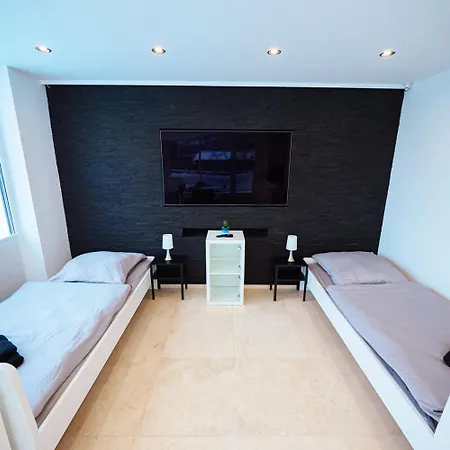 Work & Penthouse In Apartament